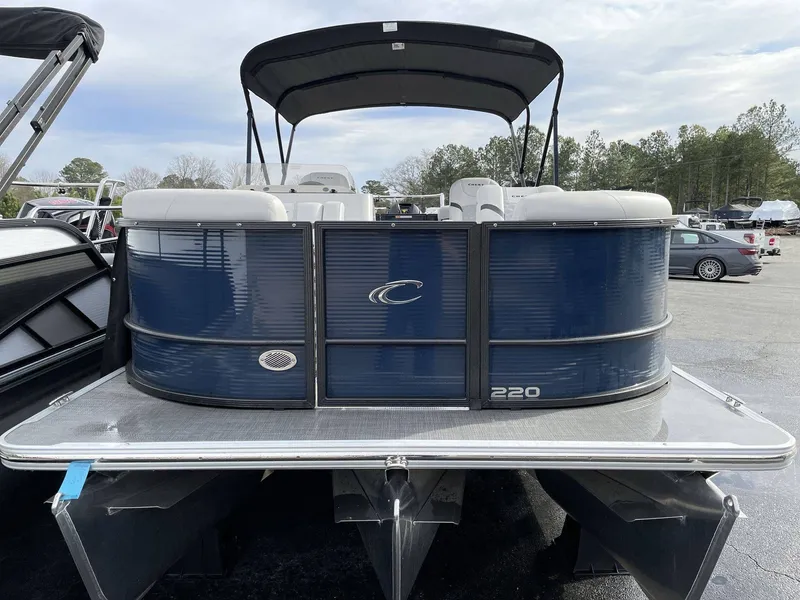 Slide: The Image of Crest Platinum 220 SLC 2024 - 6