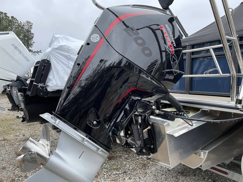 Slide: The Image of Crest Platinum 240 SLC 2024 - 5