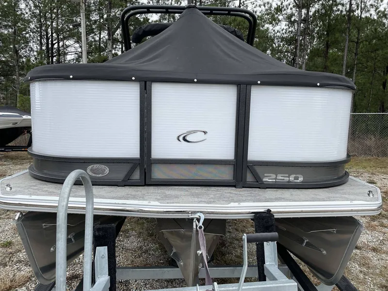 Slide: The Image of Crest Caribbean 250 SLC 2025 - 5