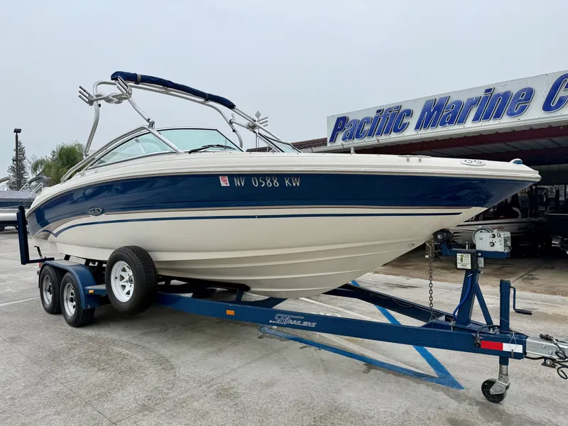 Slide: The Image of Sea Ray 240 Bow Rider w/ 6.2MPI Mercury 2003 - 13