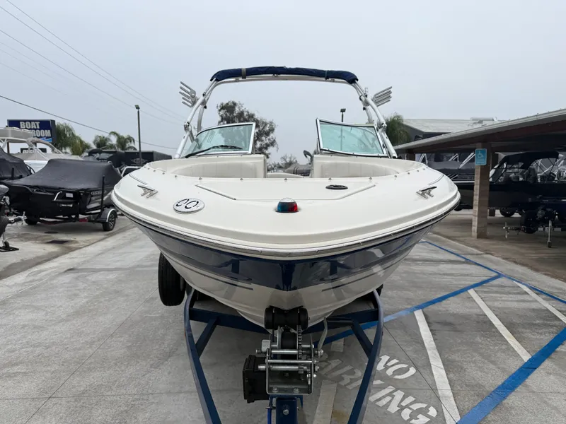 Slide: The Image of Sea Ray 240 Bow Rider w/ 6.2MPI Mercury 2003 - 17