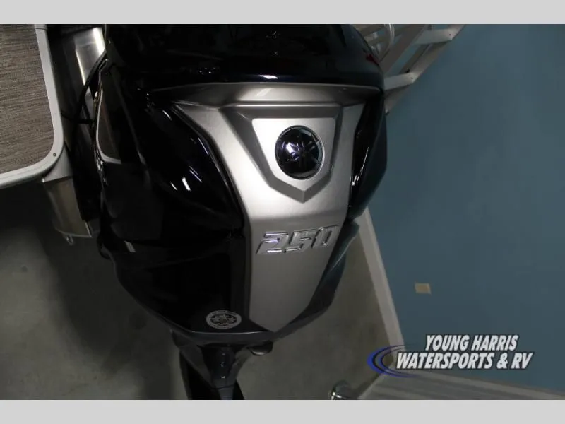 Slide: The Image of Godfrey 2286SFLX 2026 - 5