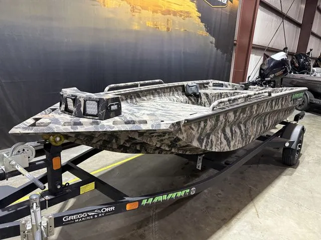 Slide: The Image of Havoc 553 DBST W/Tohatsu 40 2024 - 2