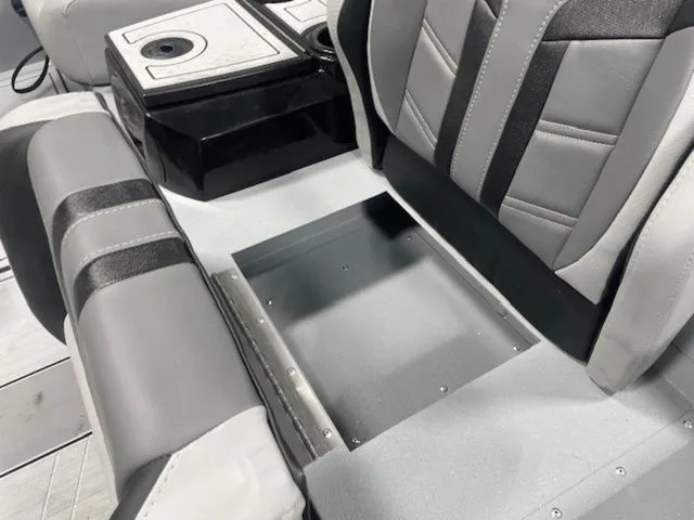 Slide: The Image of G3 Sportsman 1710 SE 2026 - 7