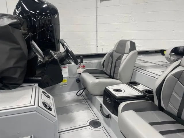 Slide: The Image of G3 Sportsman 1710 SE 2026 - 8