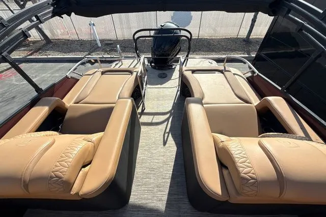 Slide: The Image of Godfrey Monaco 235 RL GTP 27 in. Center Tube Package 2024 - 11