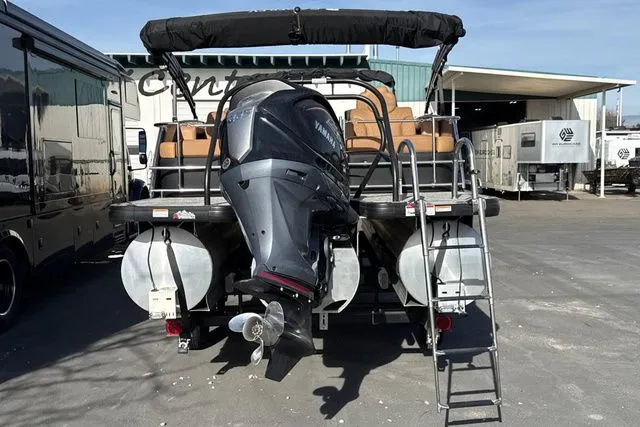 Slide: The Image of Godfrey Monaco 235 RL GTP 27 in. Center Tube Package 2024 - 3