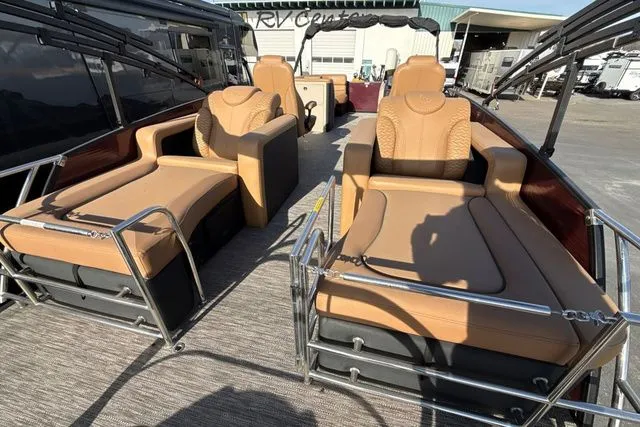 Slide: The Image of Godfrey Monaco 235 RL GTP 27 in. Center Tube Package 2024 - 6