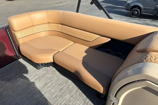 Slide: The Image of Godfrey Monaco 235 RL GTP 27 in. Center Tube Package 2024 - 8