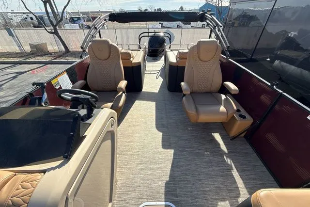 Slide: The Image of Godfrey Monaco 235 RL GTP 27 in. Center Tube Package 2024 - 9