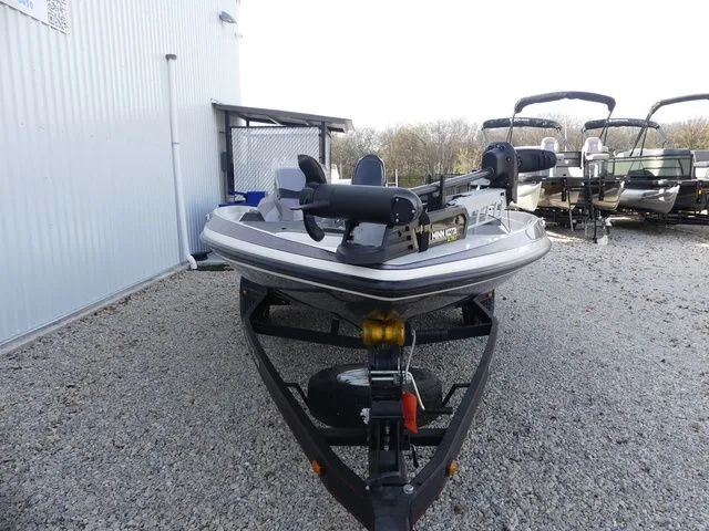 Slide: The Image of Ranger Z175 2017 - 9