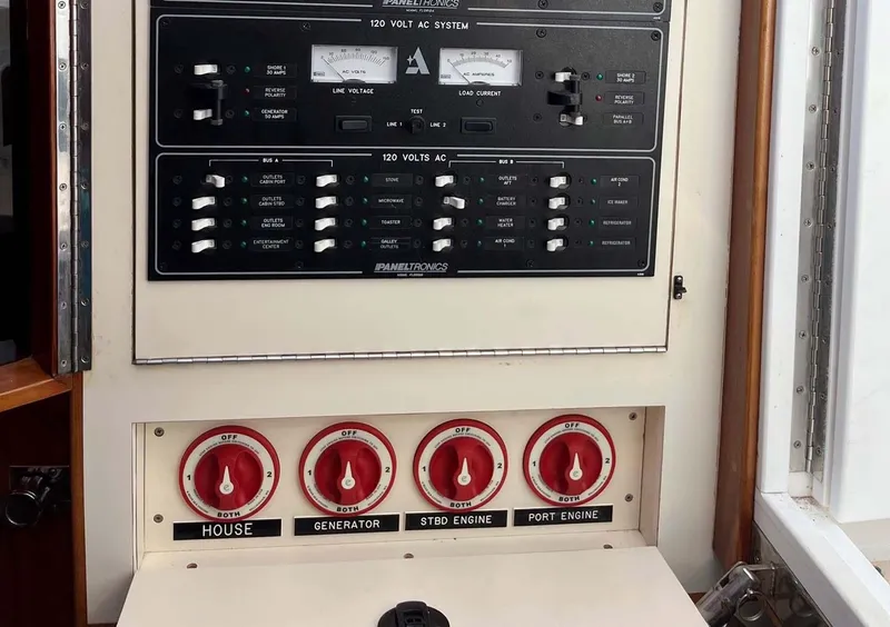 Slide: The Image of Electrical control panel of a 2005 Albin 31 Tournament Express boat. - 10