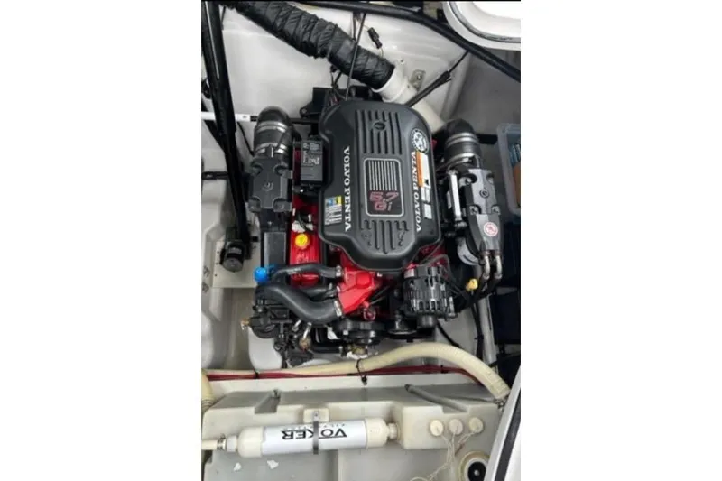 Slide: The Image of 2007 Four Winns 338 Vista engine compartment with Volvo Penta motor. - 22