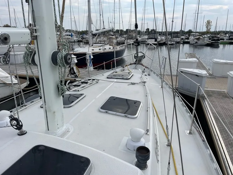 Slide: The Image of Islander Freeport 36 1977 - 19