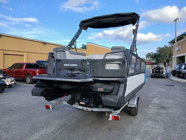 Slide: The Image of Sea-Doo Switch Sport 21 2022 - 12