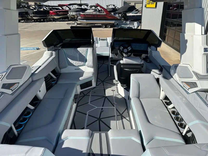 Slide: The Image of Nautique Super Air Nautique G23 Paragon 2026 - 25