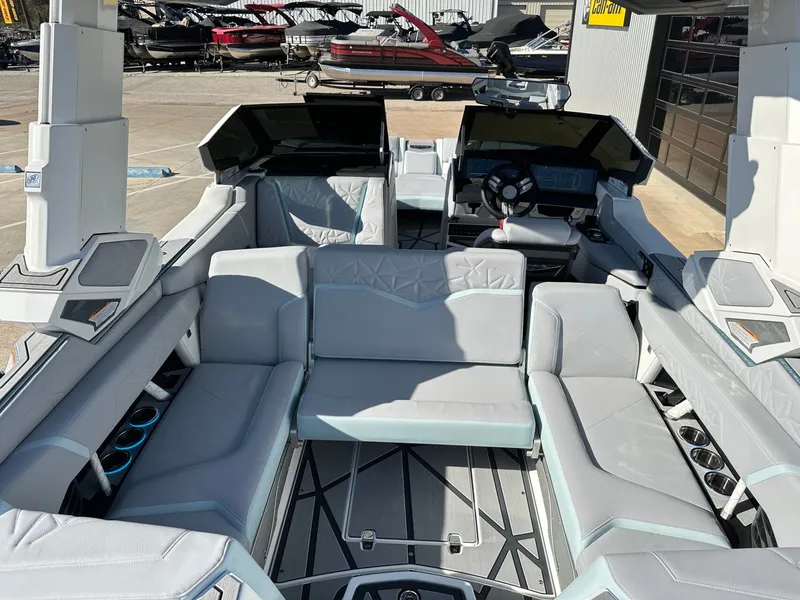 Slide: The Image of Nautique Super Air Nautique G23 Paragon 2026 - 27