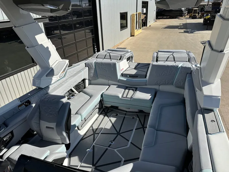 Slide: The Image of Nautique Super Air Nautique G23 Paragon 2026 - 34