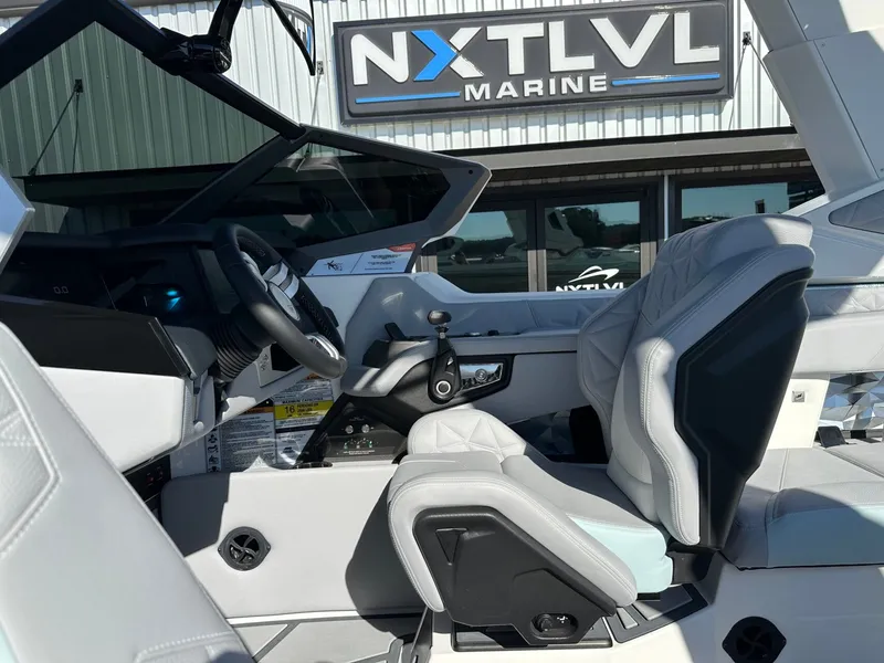 Slide: The Image of Nautique Super Air Nautique G23 Paragon 2026 - 42