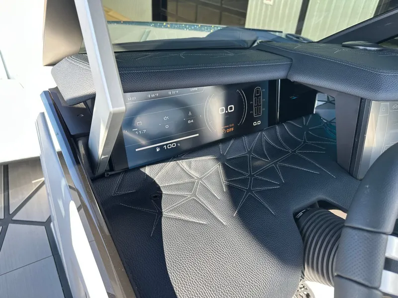 Slide: The Image of Nautique Super Air Nautique G23 Paragon 2026 - 47