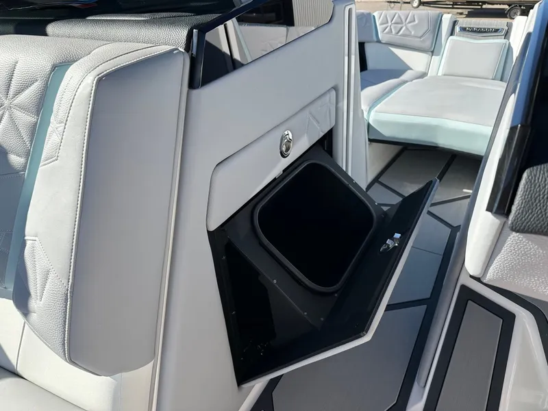 Slide: The Image of Nautique Super Air Nautique G23 Paragon 2026 - 53