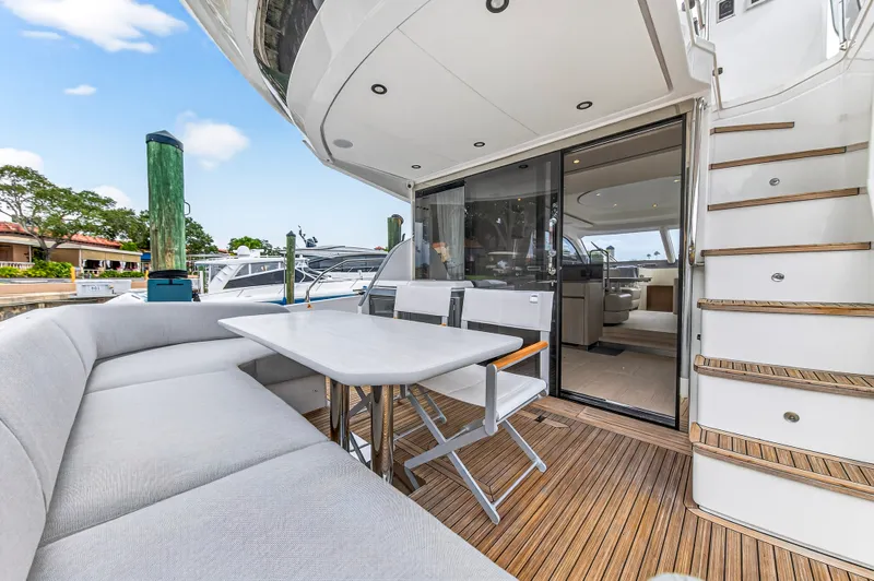 Slide: The Image of Azimut 53 FLY 2024 - 29