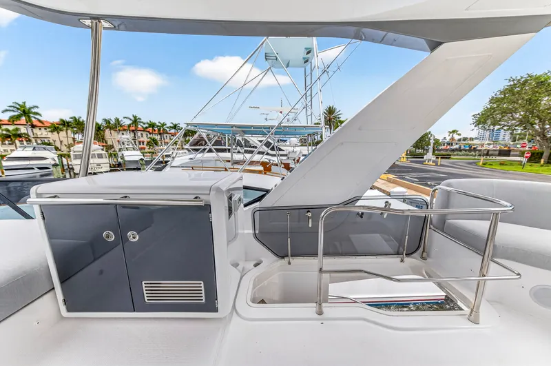 Slide: The Image of Azimut 53 FLY 2024 - 39