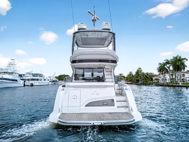 Slide: The Image of Azimut 53 FLY 2024 - 6