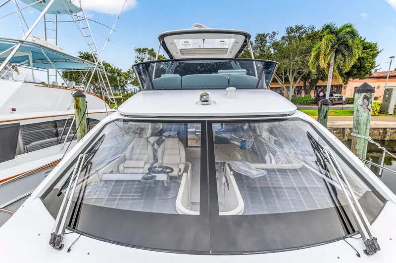 Slide: The Image of Azimut 53 FLY 2024 - 60