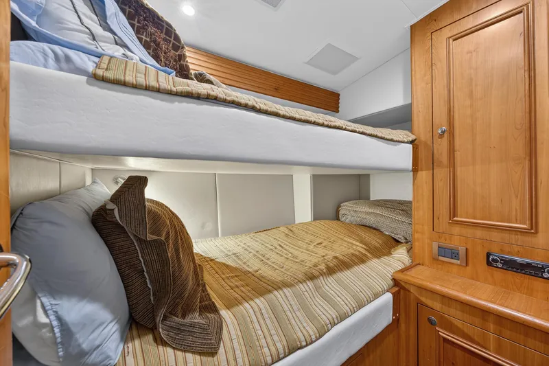 Slide: The Image of Aft Bunk - 38