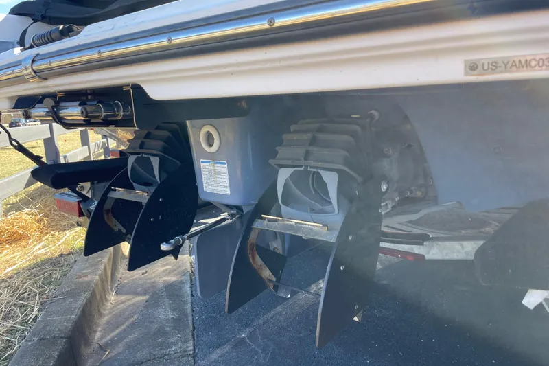 Slide: The Image of 2019 Yamaha Boats 242 Limited S E-Series jet propulsion system close-up. - 11
