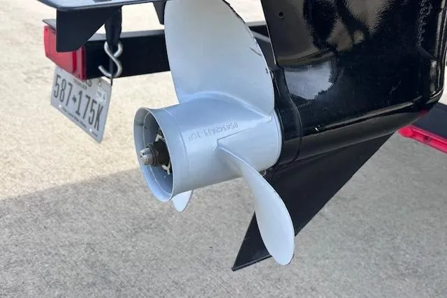 Slide: The Image of Propeller of a 2020 Sun Tracker Bass Buggy 16 DLX boat on a trailer. - 21