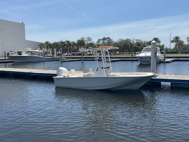 Slide: The Image of Boston Whaler 190 Montauk 2026 - 1