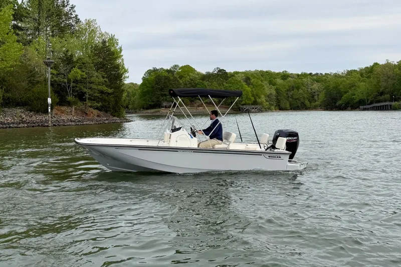 Slide: The Image of Boston Whaler 170 Montauk 2026 - 3