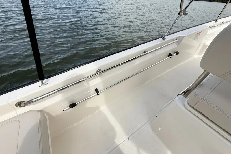 Slide: The Image of Boston Whaler 170 Montauk 2026 - 11