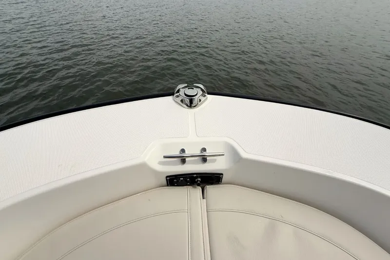 Slide: The Image of Boston Whaler 170 Montauk 2026 - 26