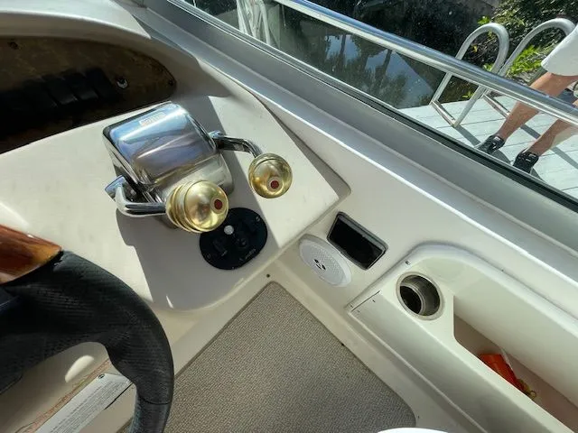 Slide: The Image of Sea Ray 340 Sundancer 2001 - 10