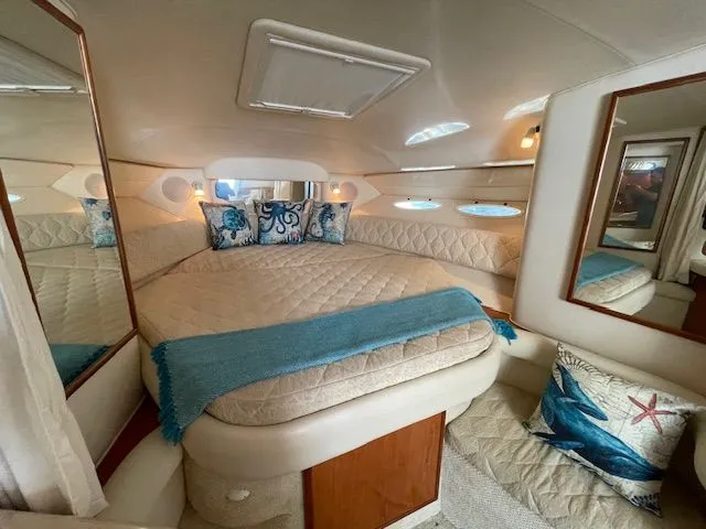 Slide: The Image of Sea Ray 340 Sundancer 2001 - 17