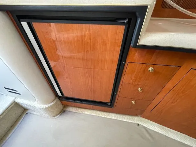 Slide: The Image of Sea Ray 340 Sundancer 2001 - 21