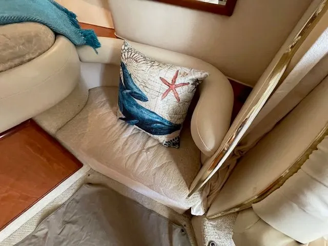 Slide: The Image of Sea Ray 340 Sundancer 2001 - 26