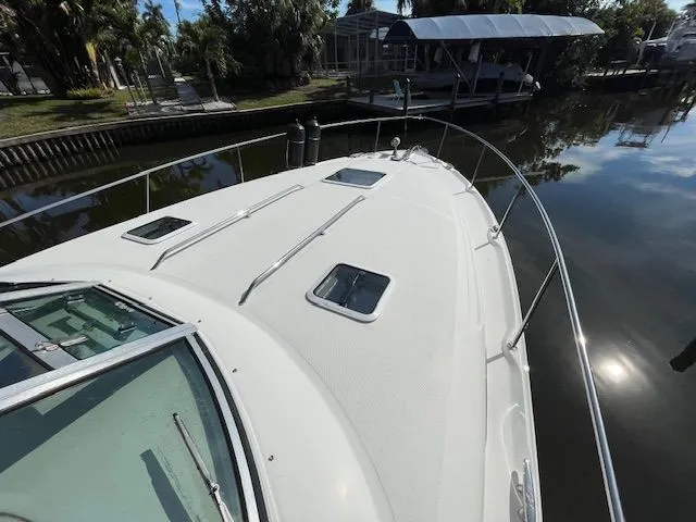 Slide: The Image of Sea Ray 340 Sundancer 2001 - 34