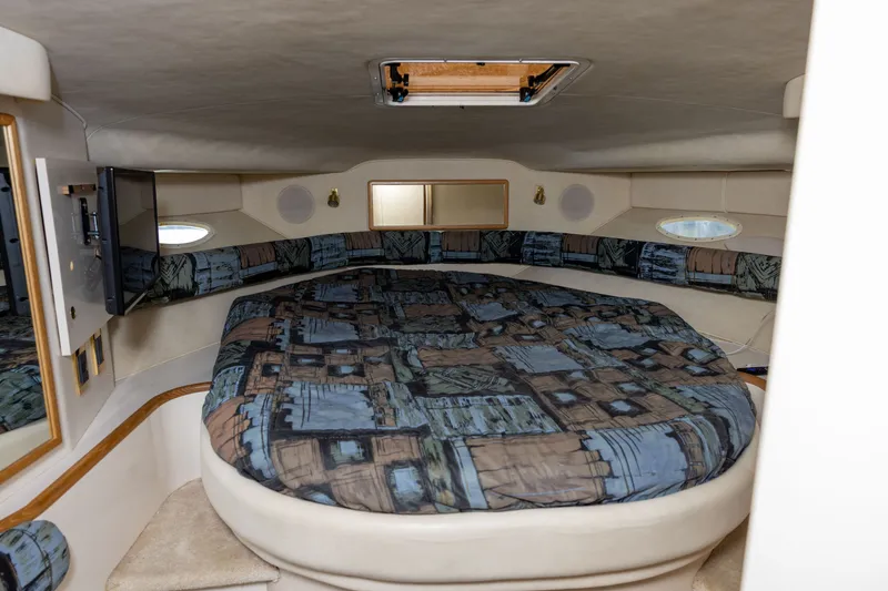 Slide: The Image of Sea Ray 400 1997 - 20