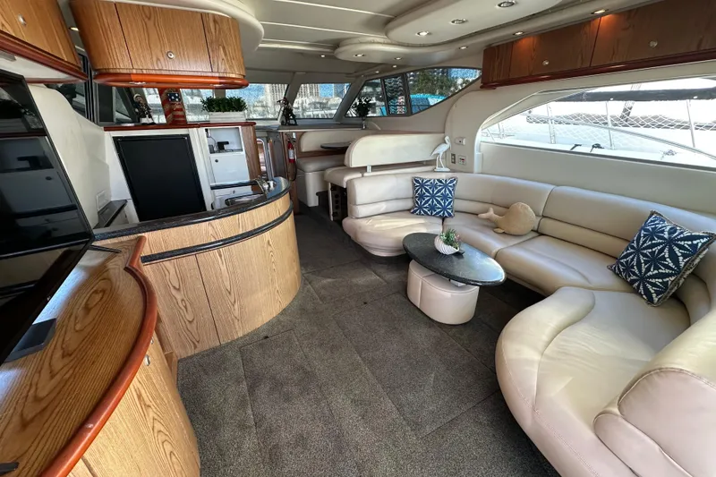 Slide: The Image of Luxurious interior of 2000 Maxum 4600 SCB yacht. - 5
