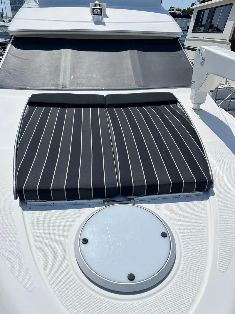Slide: The Image of Sun deck of 2000 Maxum 4600 SCB yacht. - 51