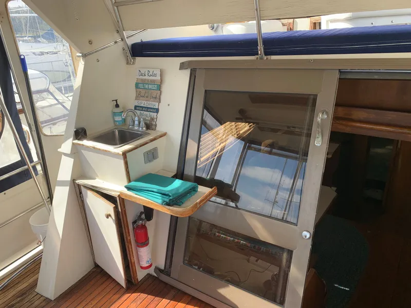 Slide: The Image of President President Sundeck 1987 - 18