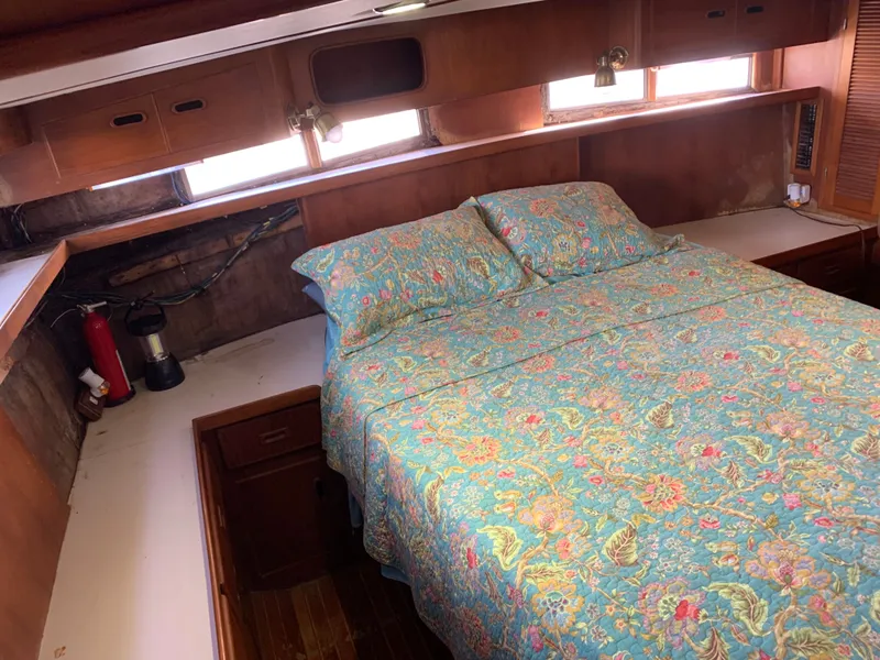 Slide: The Image of President President Sundeck 1987 - 31