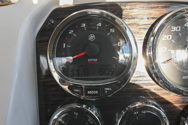 Slide: The Image of Dashboard of 2023 Starcraft SVX 230 IO showing RPM and hours. - 45