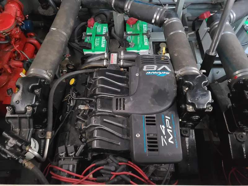 Slide: The Image of Engine compartment of a 1999 Sea Ray 340 Sundancer boat. - 21
