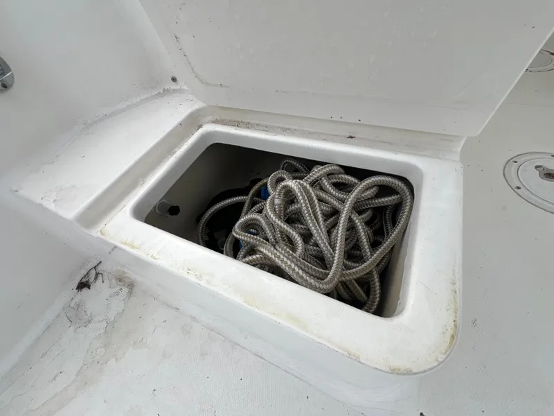 Slide: The Image of Sport-Craft 241 Walkaround 2001 - 21