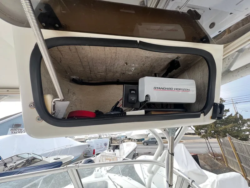 Slide: The Image of Sport-Craft 241 Walkaround 2001 - 24